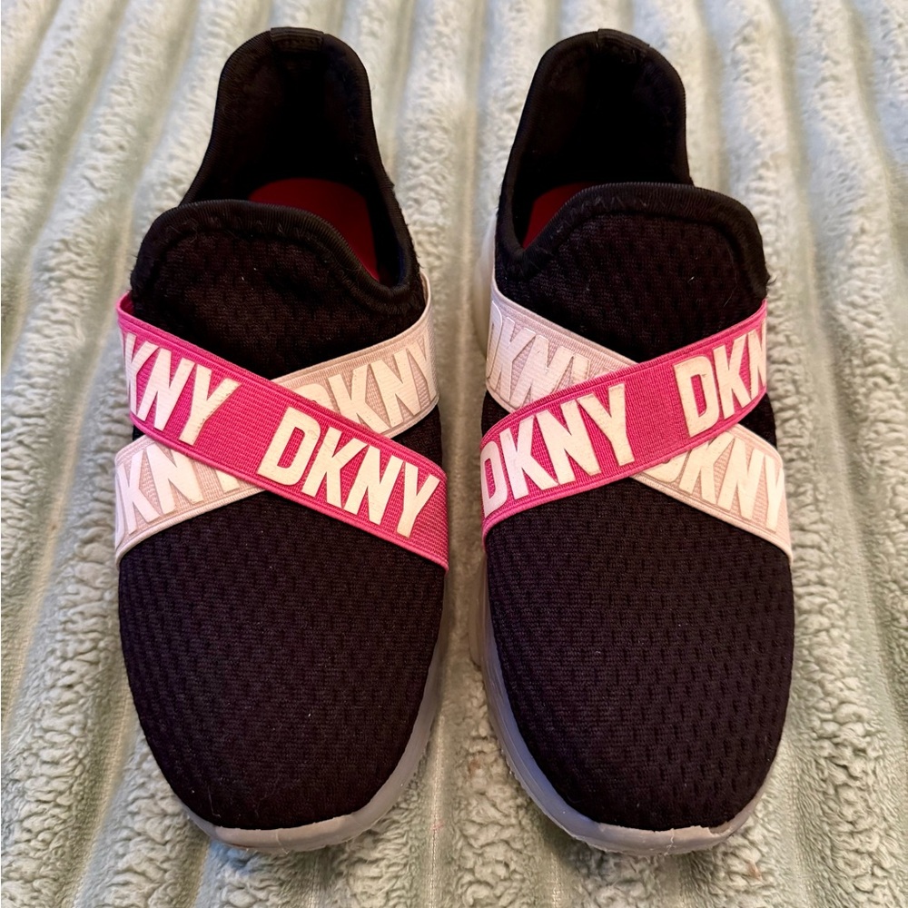 Girls DKNY Black and Pink Cross-Band Sneakers